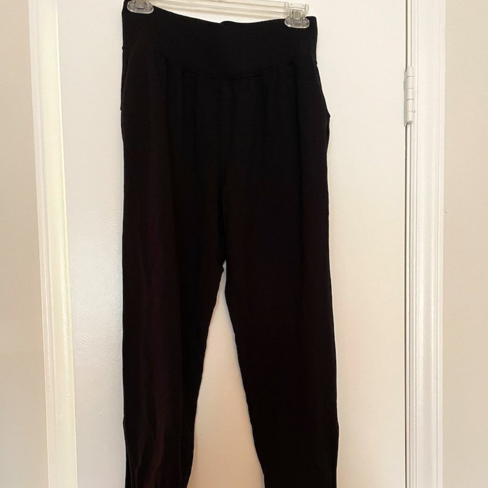 lululemon cropped joggers size 6